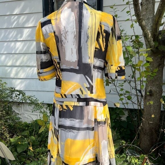 *** Walter Tie Neck Cut Out Front Abstract Dress (F003) - Picture 9 of 16